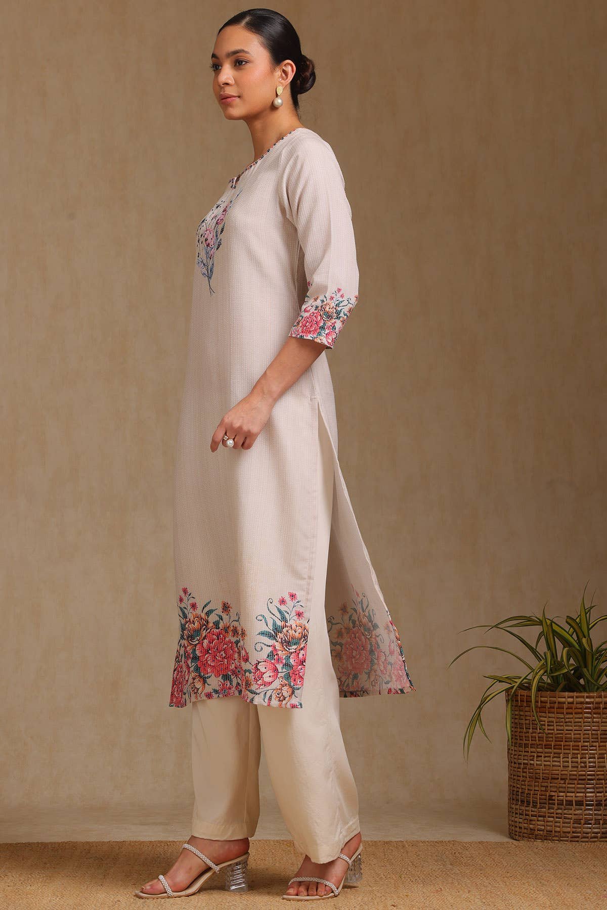 Beige Rayon Floral Printed Kurta - Image 3